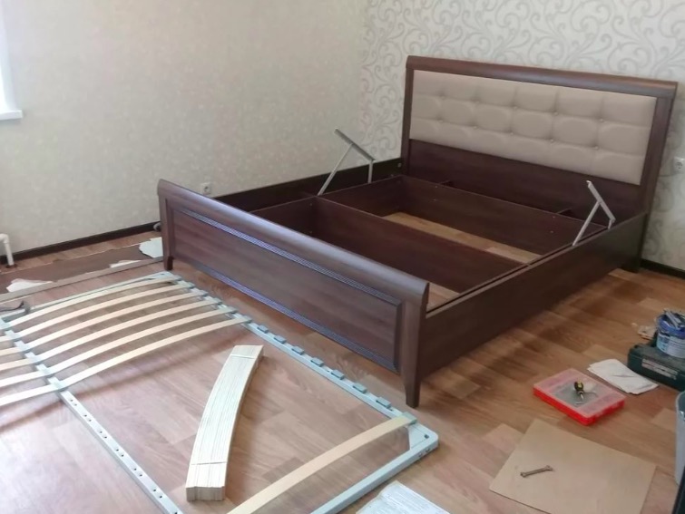 Сборка кровати цена за работу в Москве | Сколько стоит собрать двуспальную кровать на дому услуги